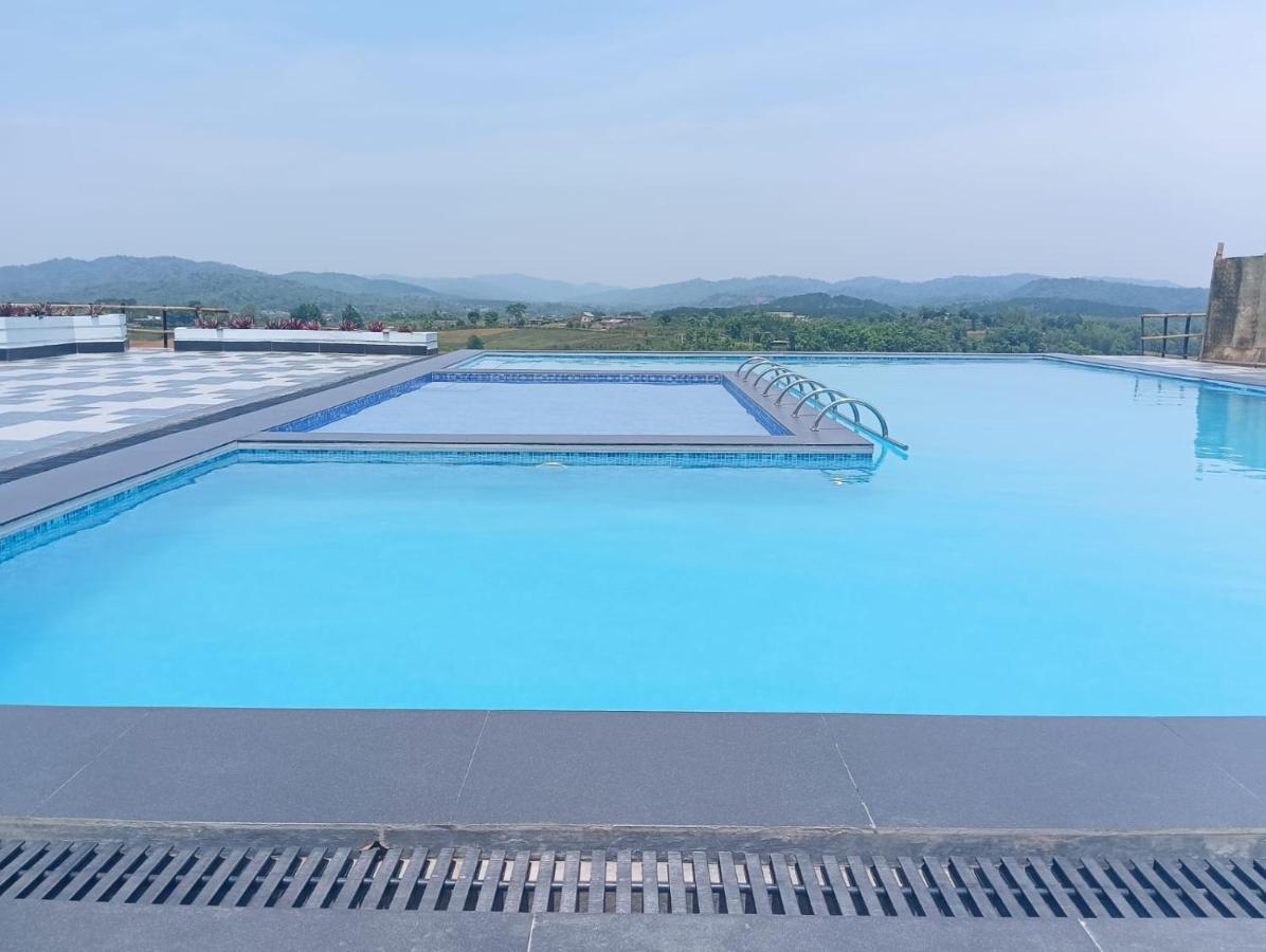 The Arcadia Resort - Umroi 실롱 외부 사진